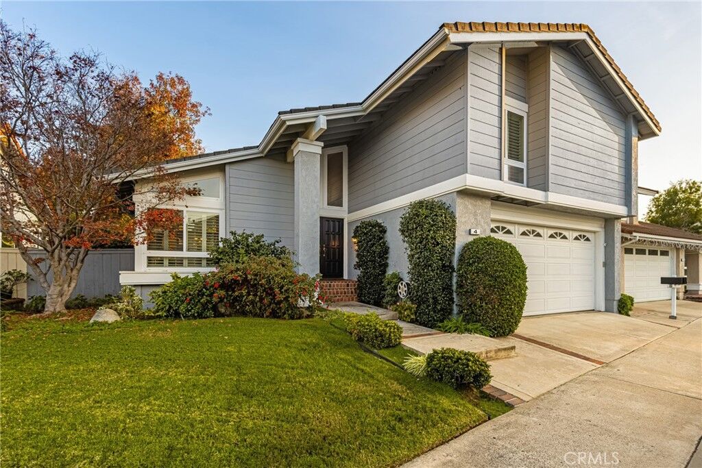 Property Photo:  4 Abeto  CA 92620 