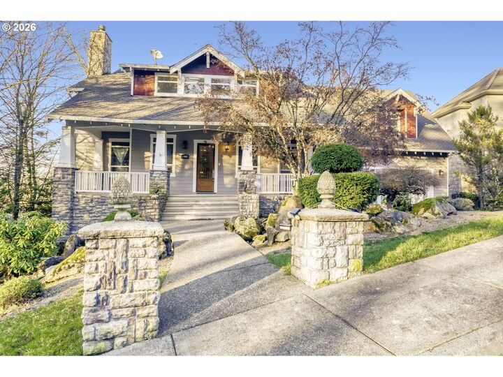 Property Photo:  10235 SE Crescent Ridge Loop  OR 97086 