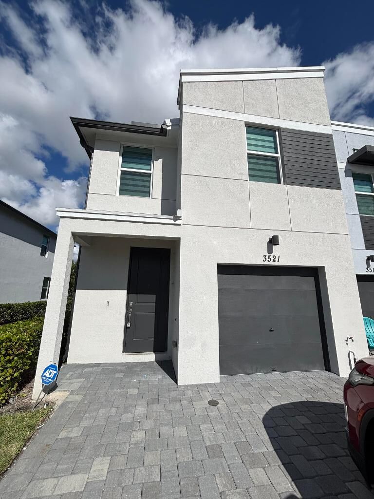 Property Photo: 3521 Joshua Tree St Street FL 33461