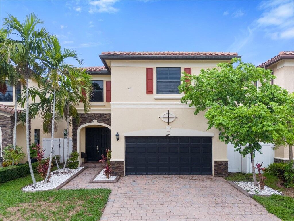 Property Photo:  3425 W 86th Terrace  FL 33018 