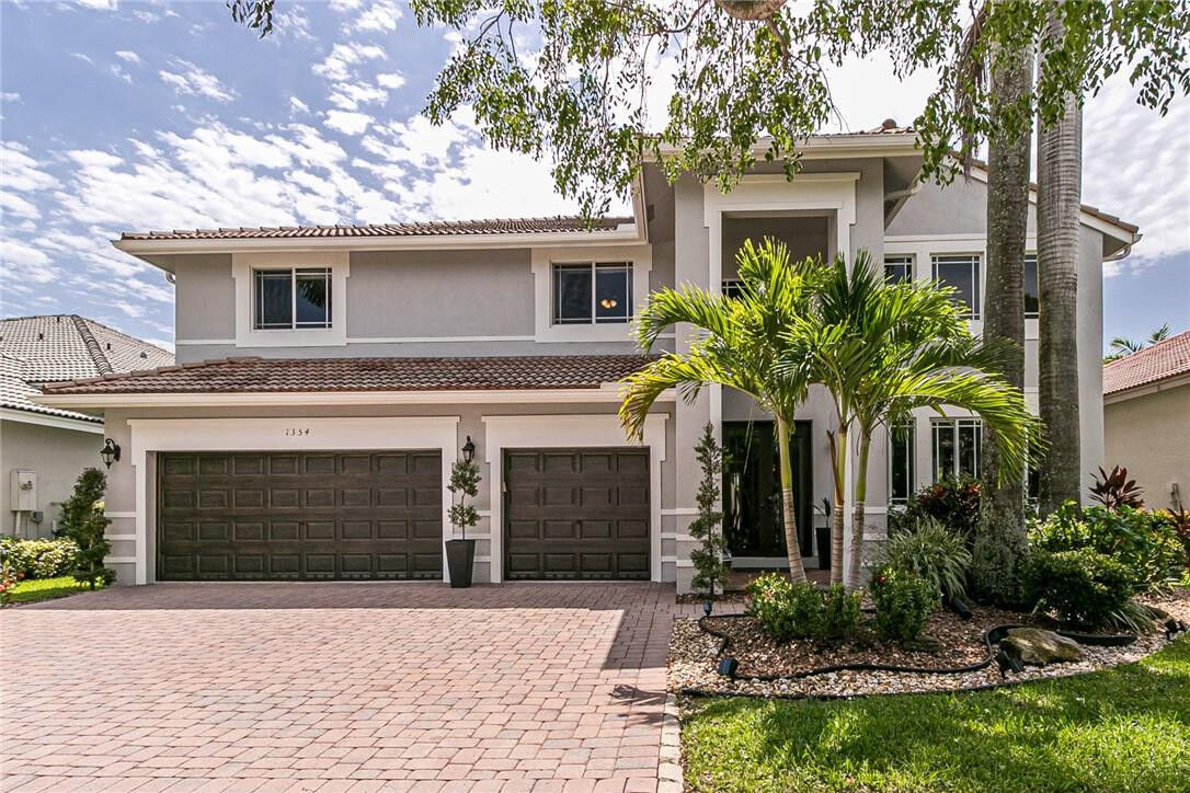 Property Photo:  1354 Crossbill Court  FL 33327 