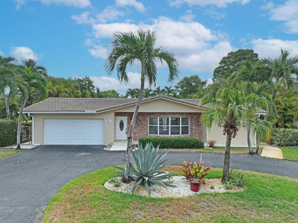 Property Photo: 4431 NW 105th Terrace FL 33065