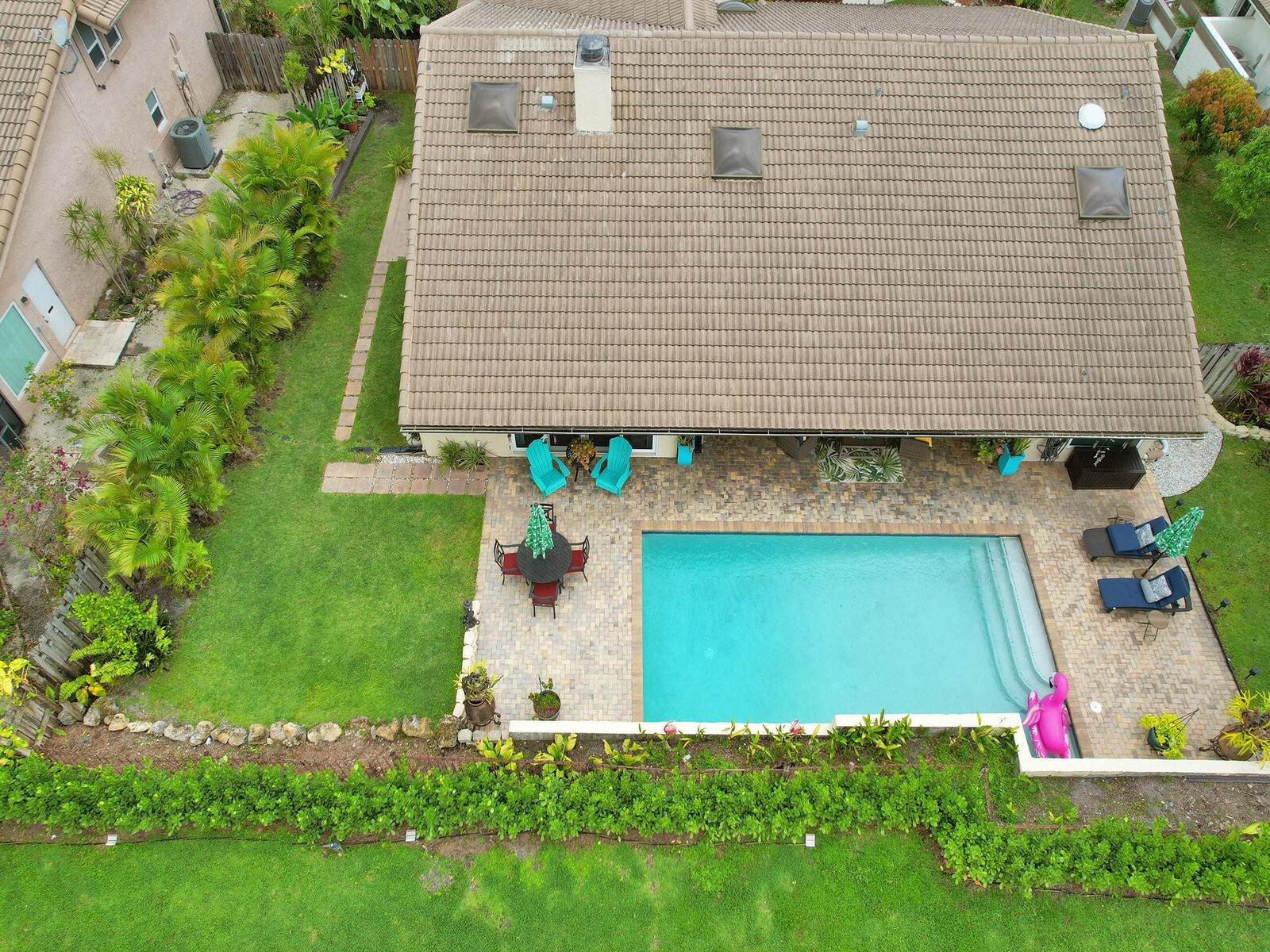 Property Photo:  8340 Black Olive Drive  FL 33321 