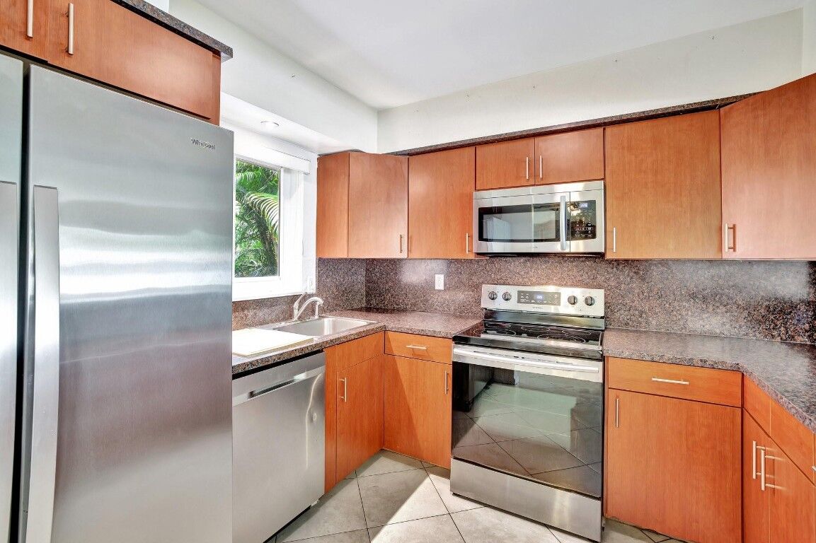 Property Photo:  4510 NW 12th Avenue  FL 33309 