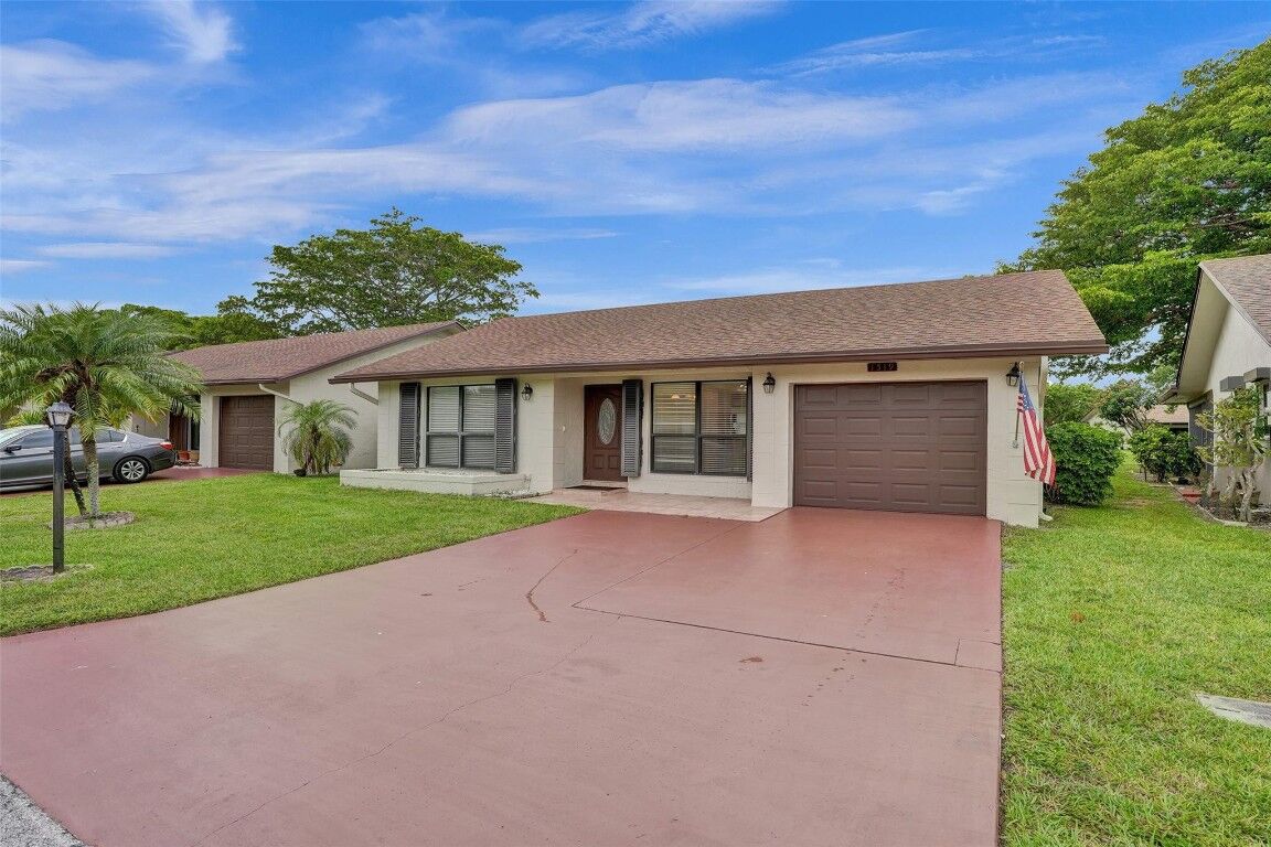 Property Photo:  1519 SW 21st Terrace  FL 33442 