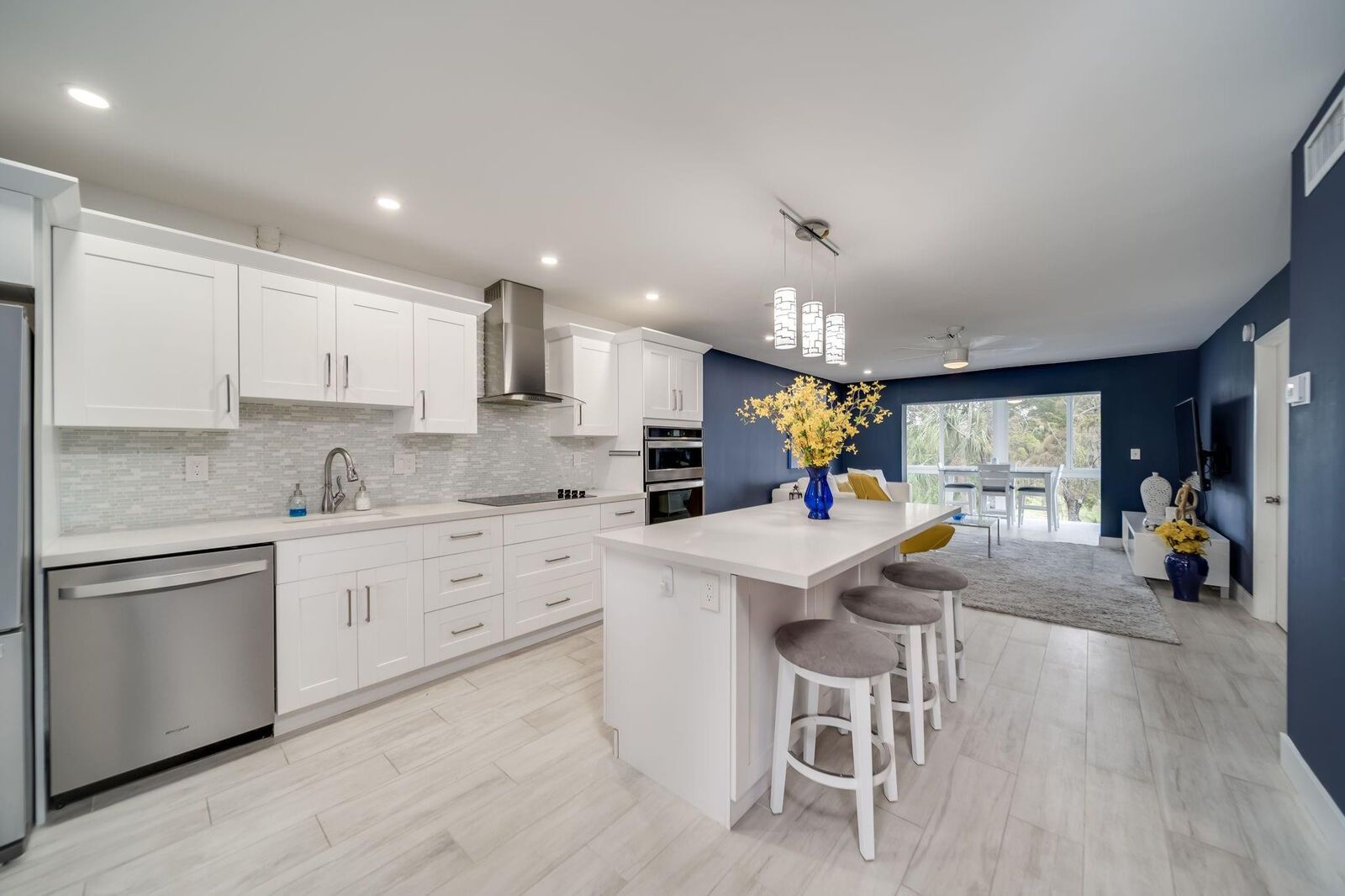 Property Photo:  7787 Golf Circle Drive 301  FL 33063 