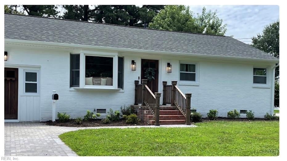 Property Photo: 2809 Butternut Dr VA 23666