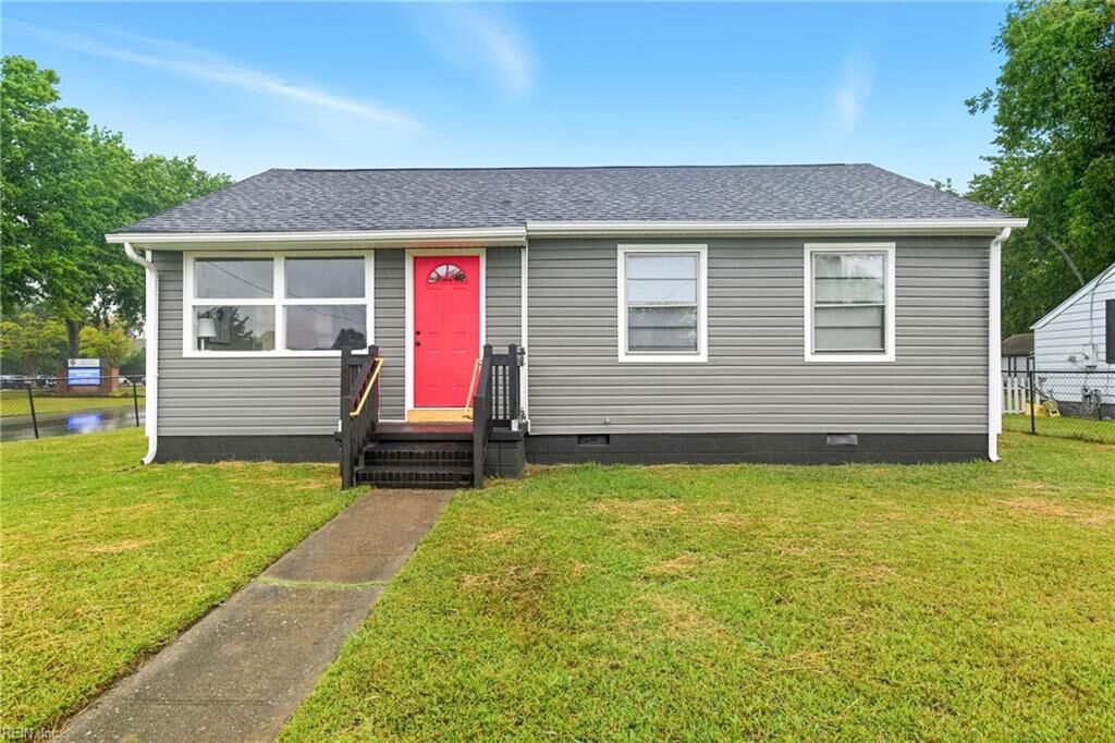 Property Photo:  219 Courtney Dr  VA 23669 