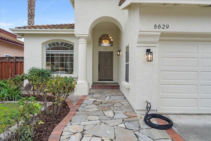 Property Photo:  5629 Crow Lane  CA 95123 