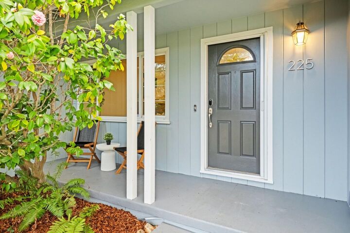 Property Photo:  225 Lauella Court  CA 94041 