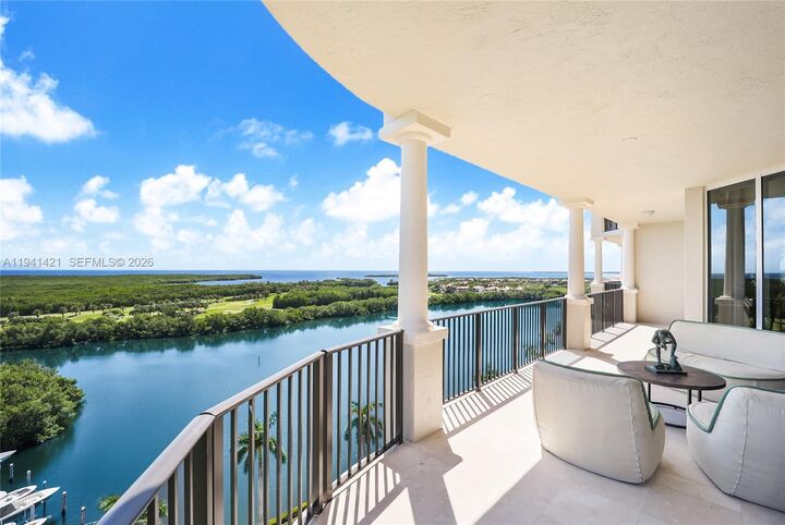 Property Photo:  13611 Deering Bay Dr 1101  FL 33158 
