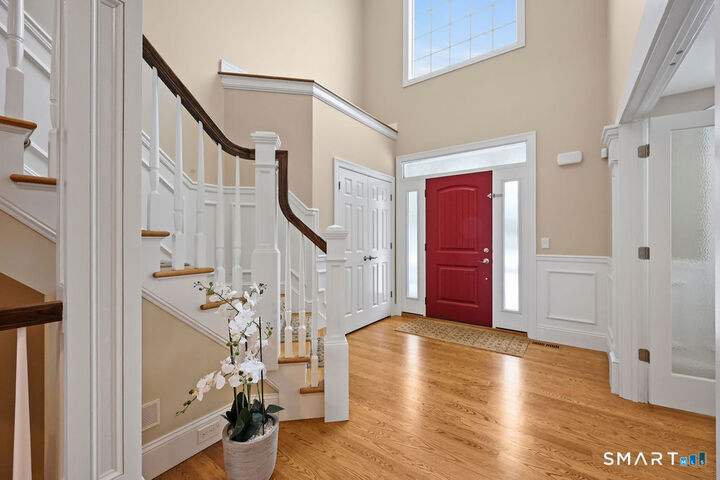 Property Photo: 66 Rockledge Drive CT 06107