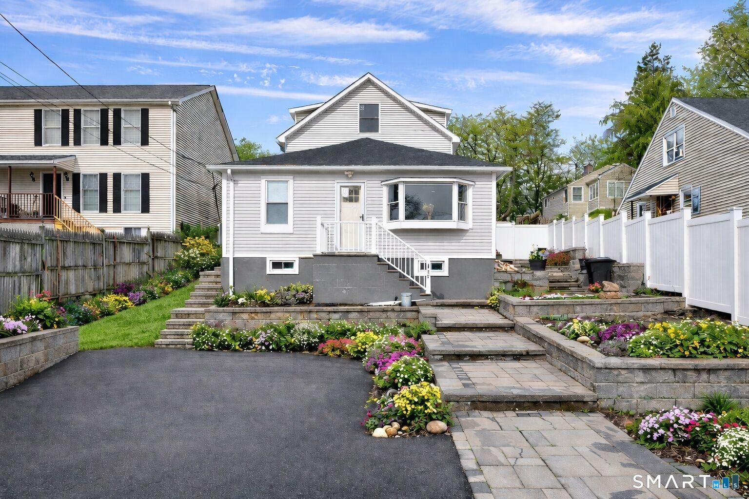 Property Photo:  198 Castle Avenue  CT 06825 