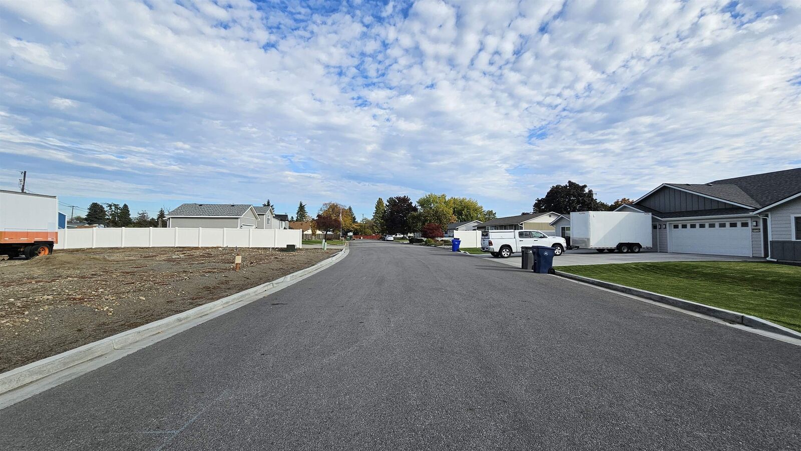 Property Photo: 8117 E Baldwin Ave WA 99212