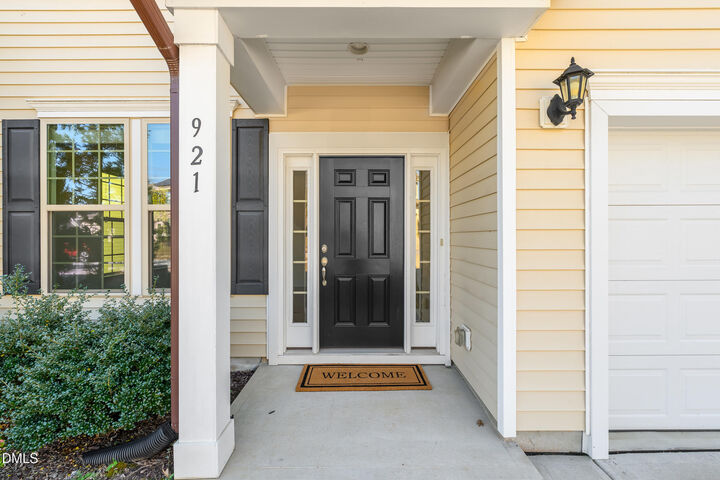 Property Photo:  921 Stable Fern Drive  NC 27526 