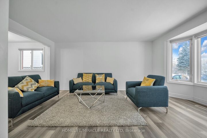 Property Photo: 261 Country Hill Drive ON N2E 2C1