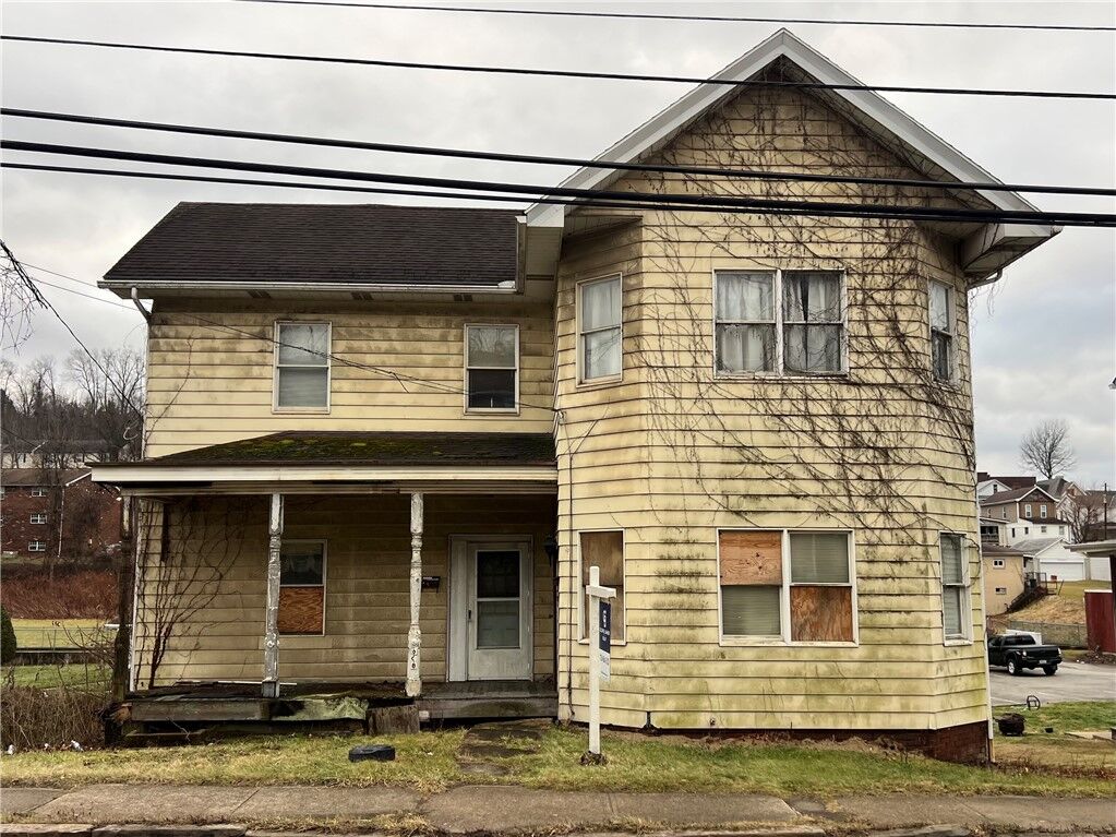 Property Photo:  608 Mount Pleasant St  PA 15601 