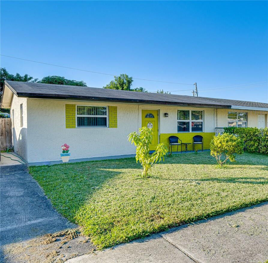 Property Photo:  1903 SW 68th Terrace  FL 33068 