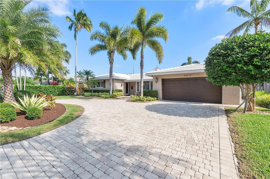 Property Photo:  4210 NE 26th Avenue  FL 33308 