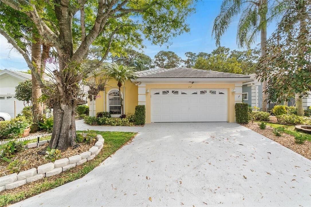 Property Photo:  157 Harbor Lake Circle  FL 33413 
