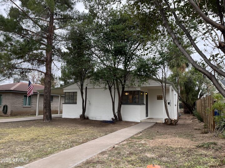 Property Photo:  1226 S Roosevelt Street  AZ 85281 