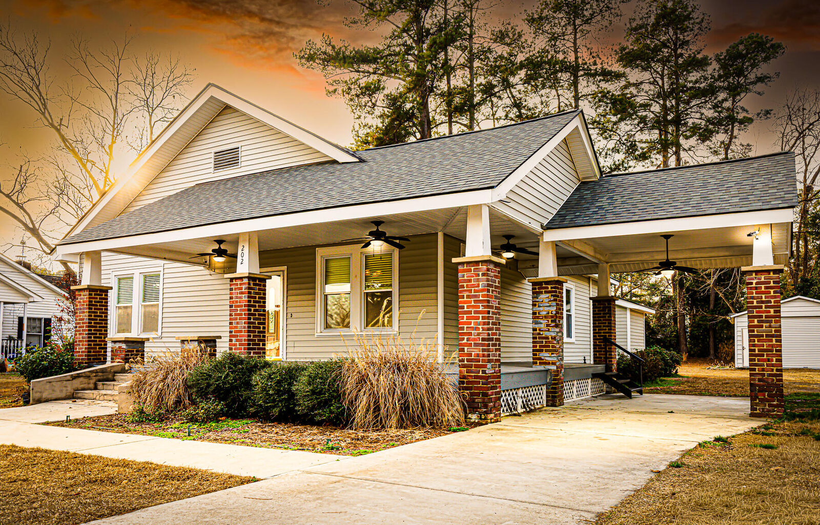 Property Photo:  202 Quaker Street  SC 29477 