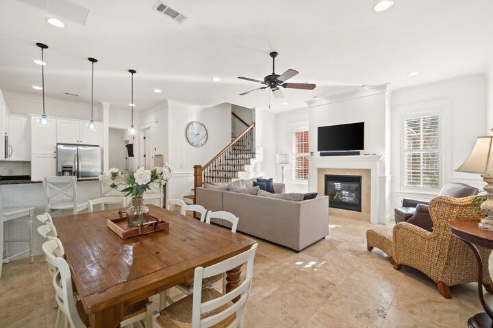 Property Photo: 2487 Bungalo Lane FL 32550