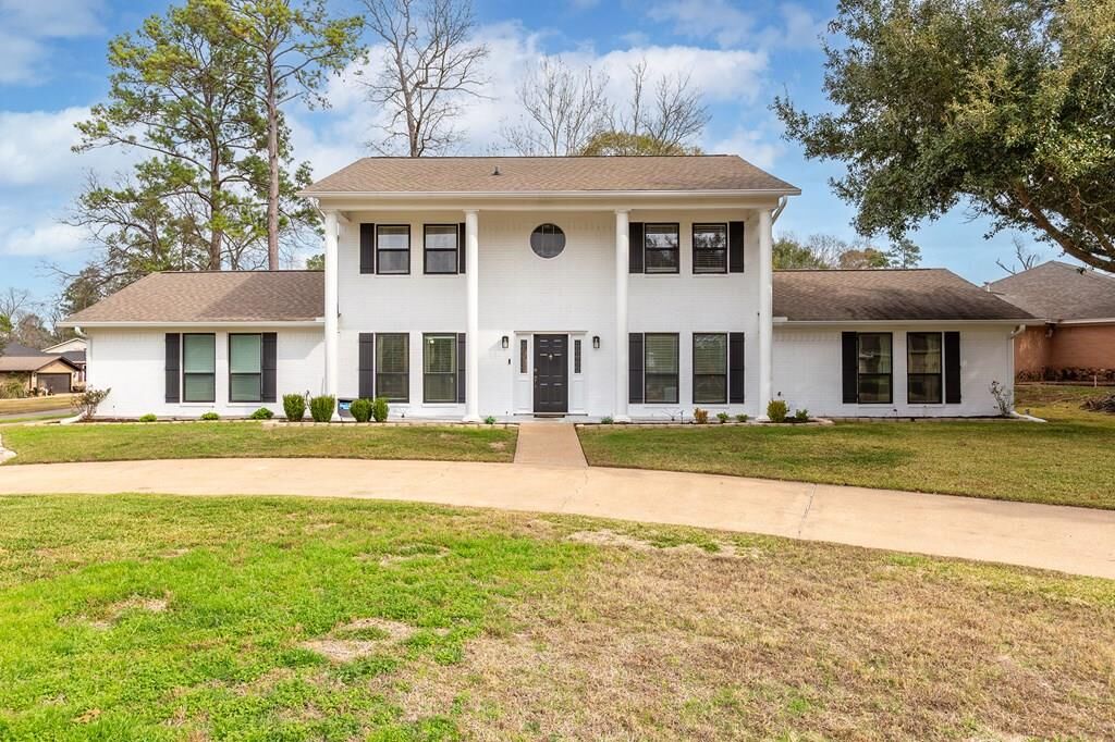 Property Photo:  401 Crown Colony Drive  TX 75901 