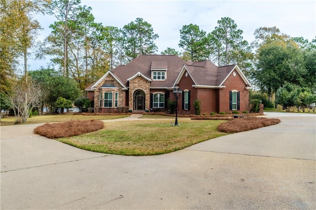 Property Photo:  12240 Dogwood Circle  AL 36695 