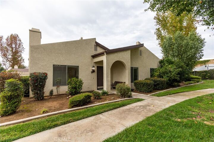 Property Photo: 1044 Ardmore CA 92374