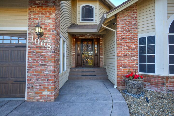 Property Photo: 1068 Kensington Drive CA 95661
