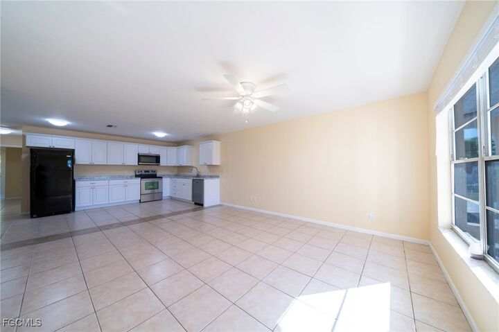 Property Photo: 105-107 SE 23rd Place FL 33990