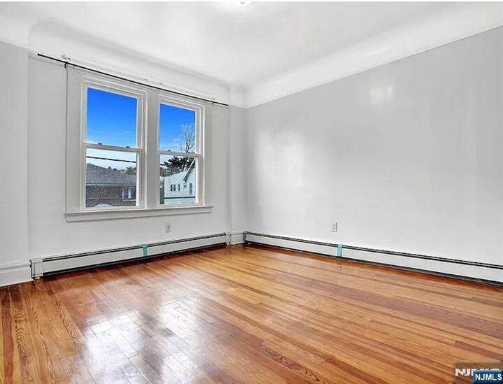 Property Photo:  49 Tichenor Terrace  NJ 07111 