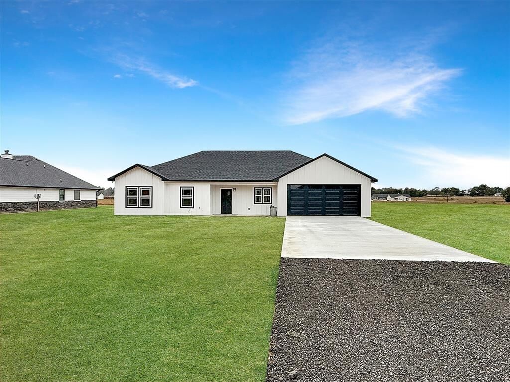 Property Photo:  6472 Old Clarksville Road  TX 75462 