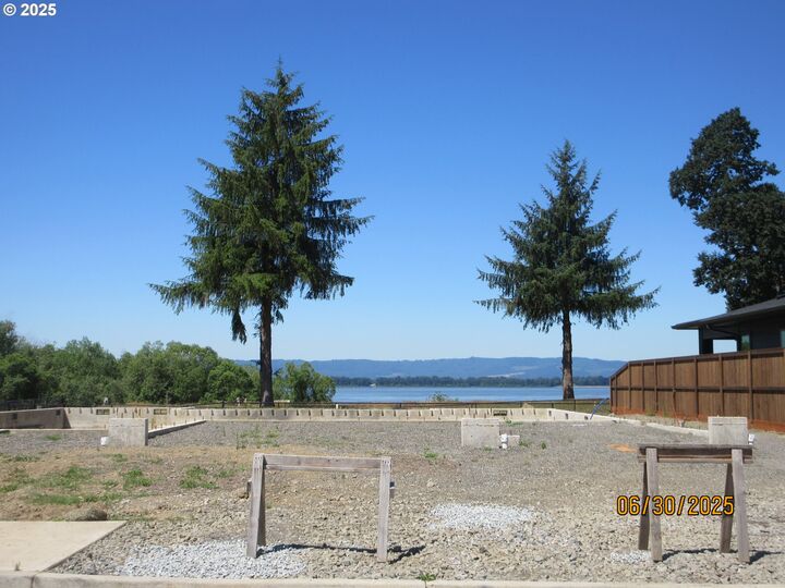 Property Photo: 6712 NW 26th Ct WA 98665