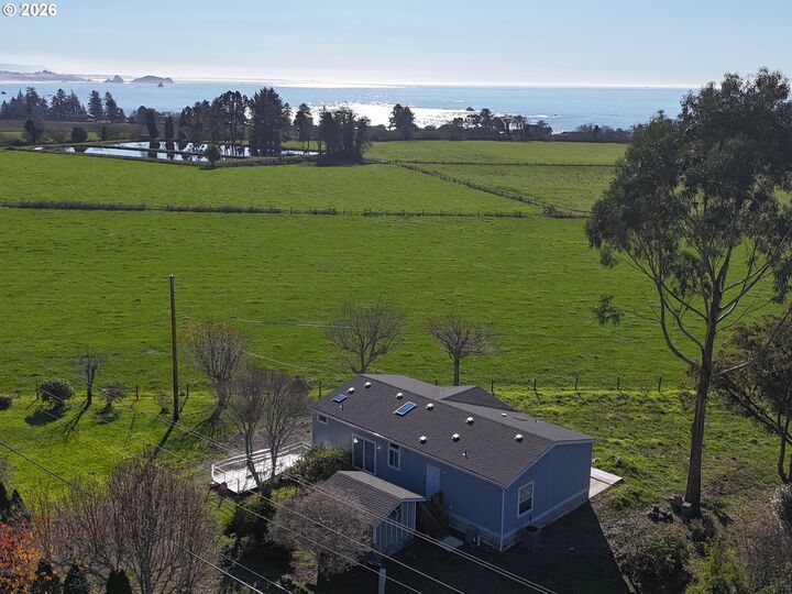 Property Photo:  15130 S Highway 101  OR 97415 