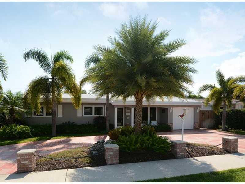 Property Photo: 2164 NE 63rd Court FL 33308