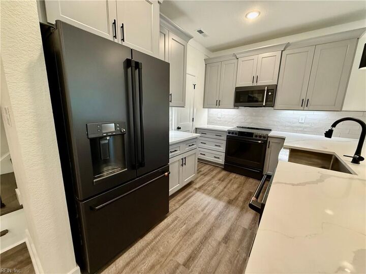 Property Photo:  719 Flatrock Ln  VA 23320 