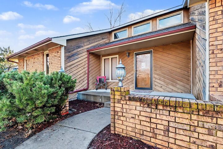 Property Photo:  8811 W Jamesburg St  KS 67212 