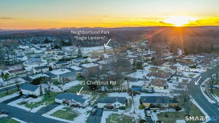 Property Photo:  21 Chestnut Road  CT 06111 