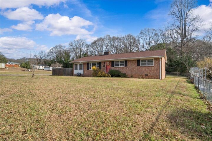 Property Photo:  103 Quail Drive  SC 29302 