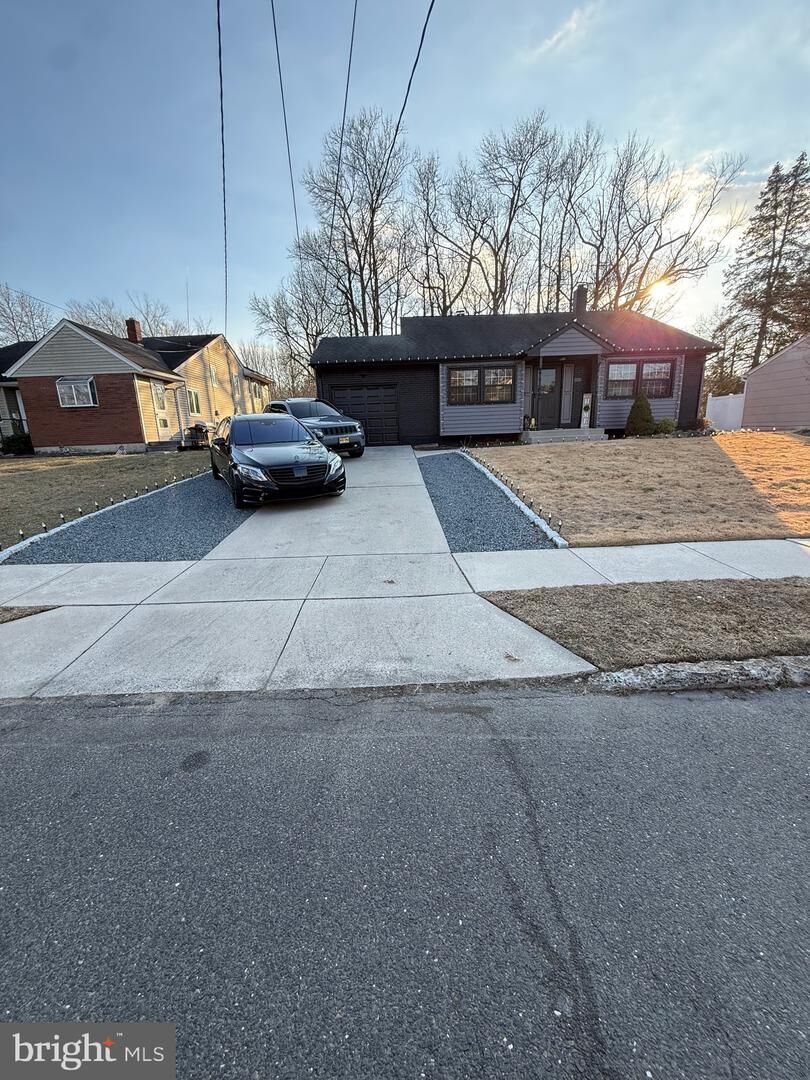 Property Photo:  453 Prince Street  NJ 08096 