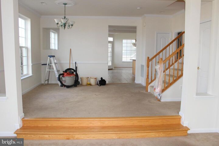 Property Photo:  13570 Village Green Drive  VA 20176 