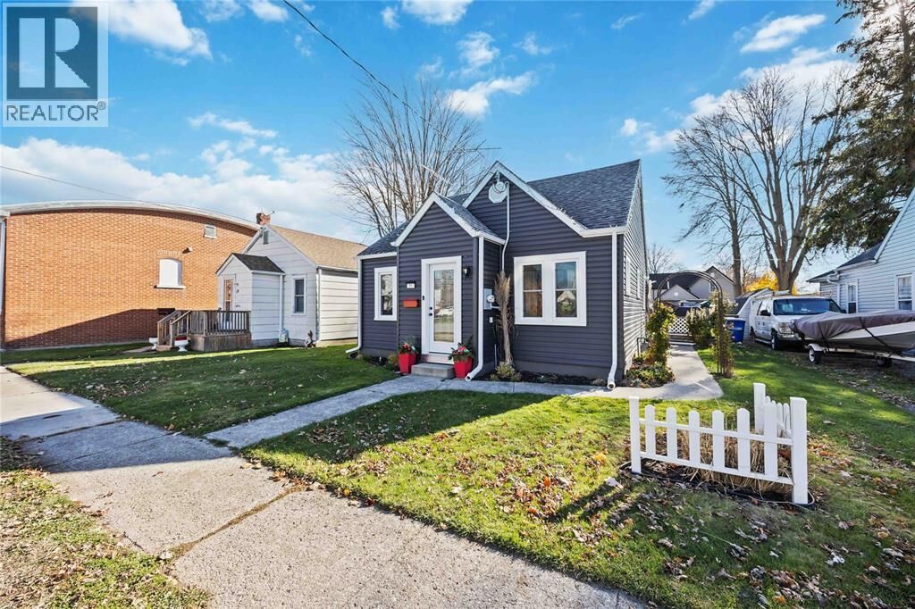 Photo de la propriété:  21 Gillard Street  ON N8A 1M8 