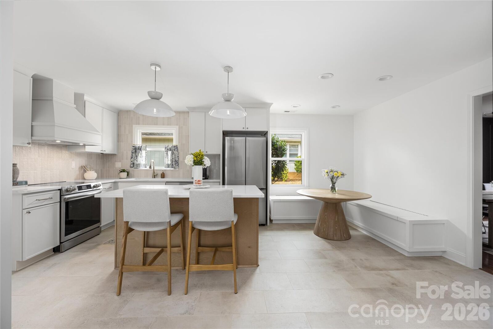 Property Photo:  6040 Coatbridge Lane  NC 28212 