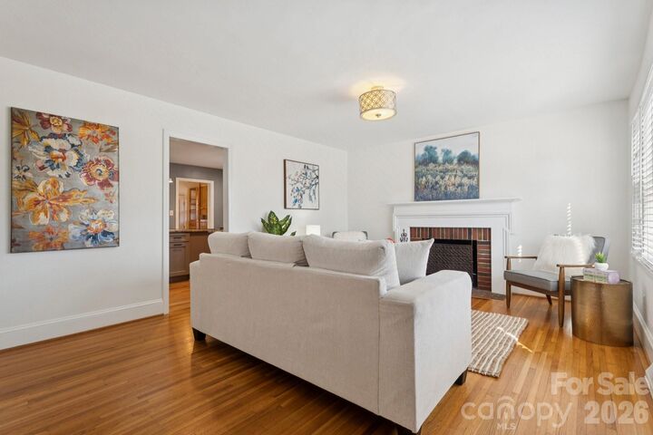 Property Photo:  1127 Westchester Boulevard  NC 28205 