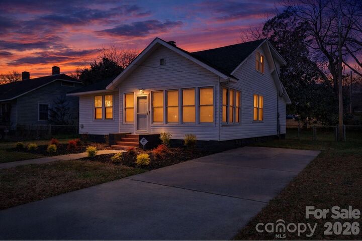 Property Photo: 215 King Street S NC 28052