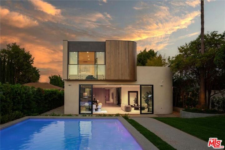 Property Photo:  4939 Petit Ave  CA 91436 