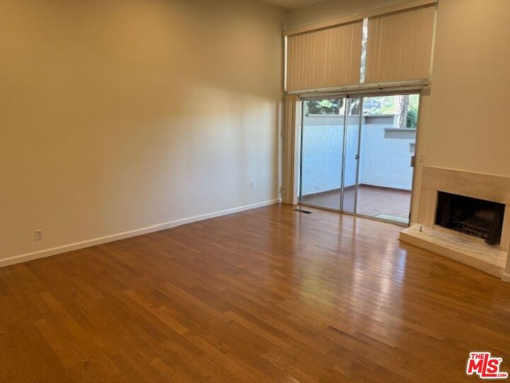Property Photo:  17142 Palisades Cir  CA 90272 