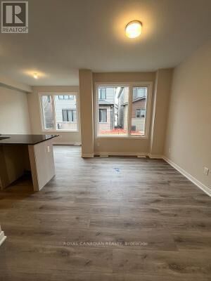 Property Photo:  386 Les Emmerson Drive  ON K2J 7L7 